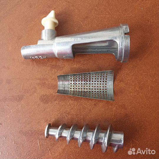 Соковыжималка шнековая на мясорубку