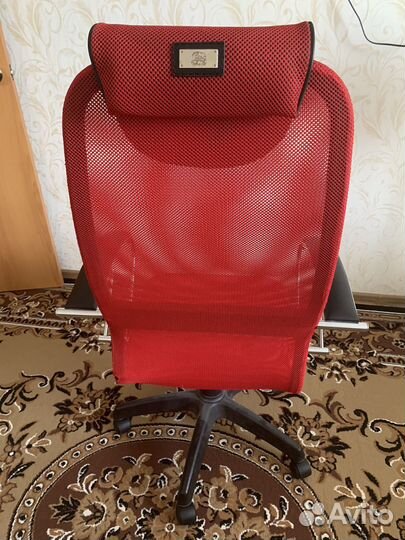 Компьютерное кресло