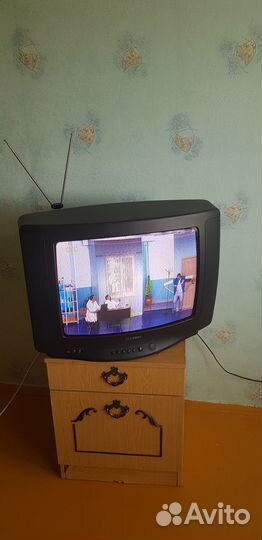 Телевизор samsung