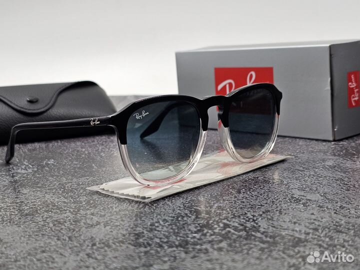 Солнцезащитные очки ray ban