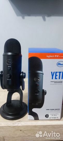 Студийный микрофон blue yeti