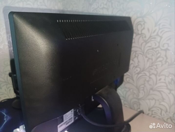 Монитор emachines