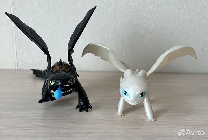 Беззубик и Дневная Фурия