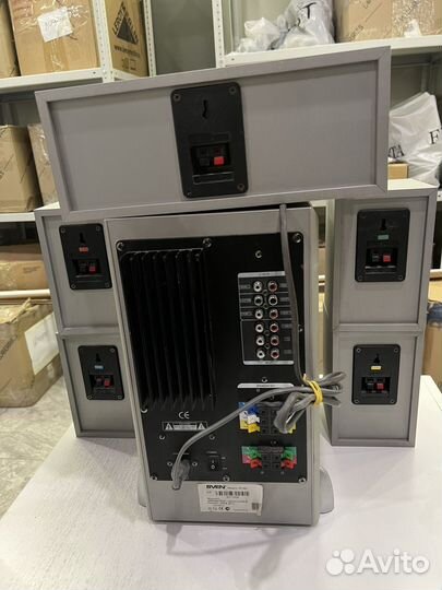 Сабвуфер и колонки Sven