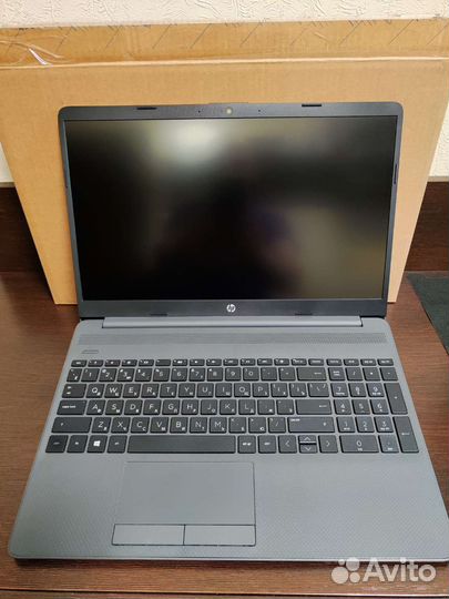 Ноутбук 15,6 HP 255 G8 / Ryzen5 5500U / 16Г / 256Г