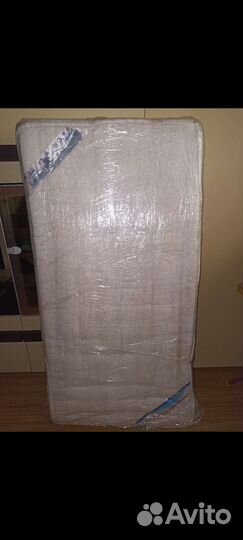 Кроватка с матрасом