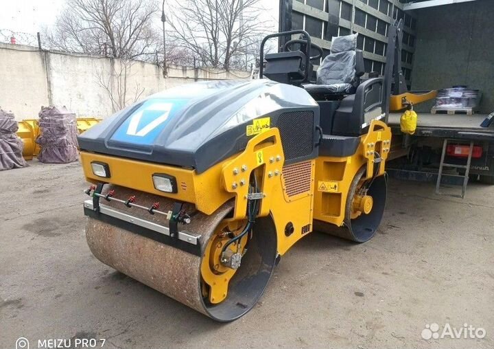 Дорожный каток XCMG XMR403, 2023