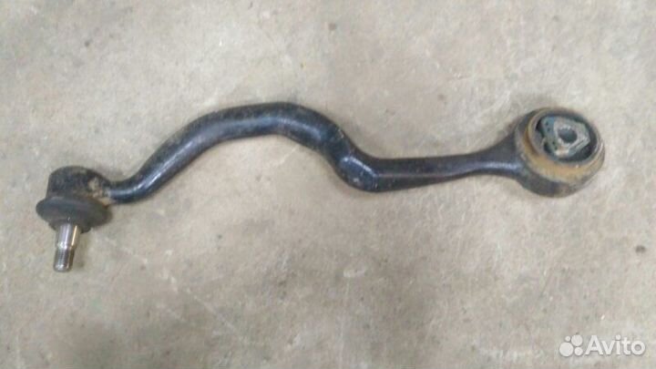 Рычаг поперечный верхний правый Bmw 5-Series E34