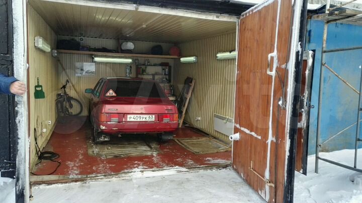 Гараж, > 30 м²