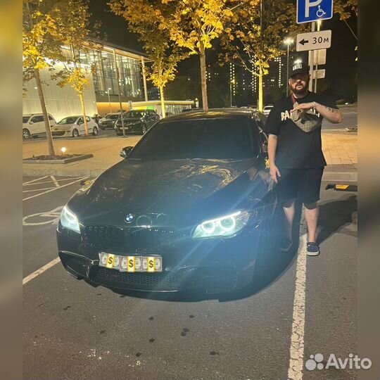 Водитель с личным автомобилем BMW