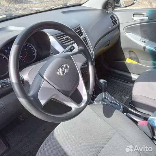 Hyundai Solaris 1.4 AT, 2014, 95 000 км