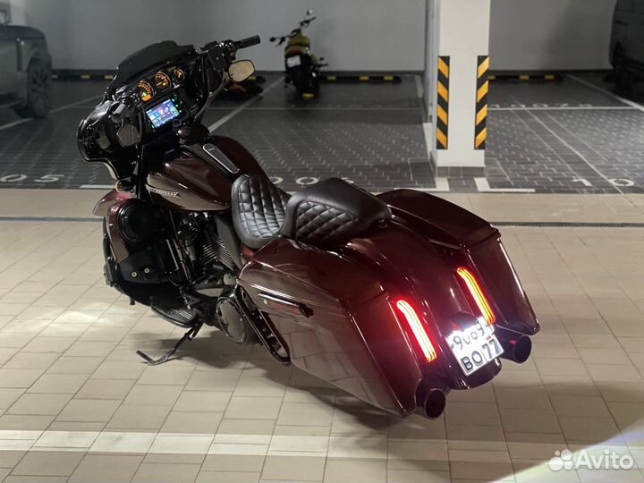 Harley Davidson street glide