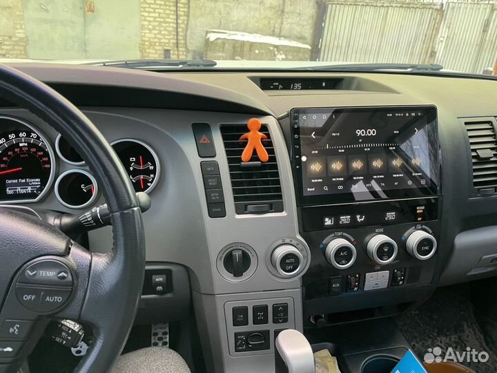 Магнитола Toyota Tundra / Sequoia Android