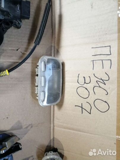 Плафон салона пежо 307