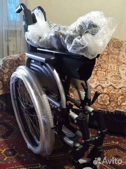 Инвалидная коляска новая