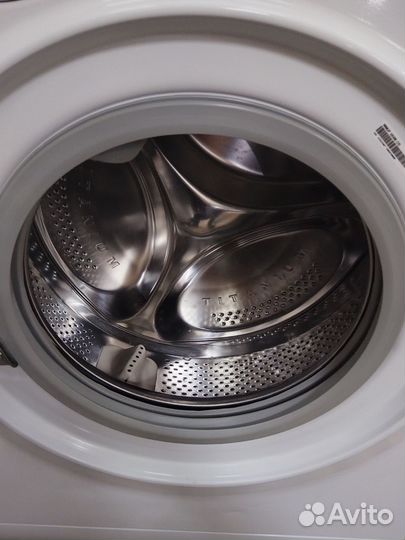 Стиральная машинка Hotpoint ariston