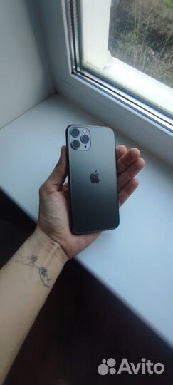 iPhone 11 Pro, 64 ГБ