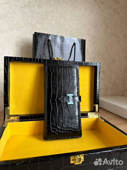 Кошелёк из кожи крокодила