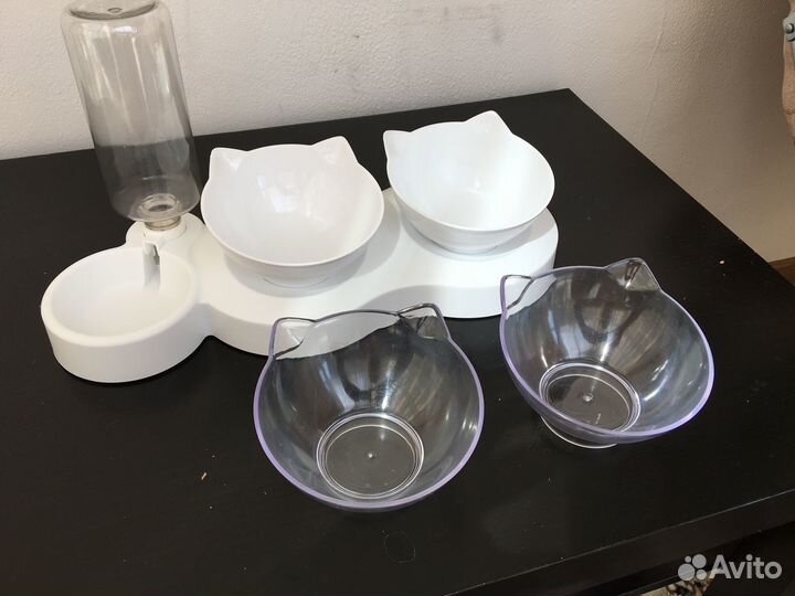 Кормушка для кошек с поилкой