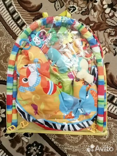 Развивающий коврик