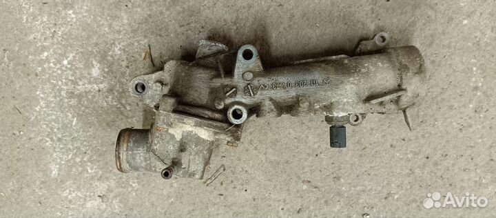 Корпус термостата Mercedes-Benz C200 W202 111 945