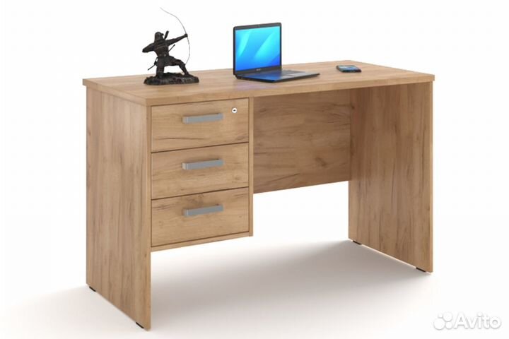 Стол письменный 