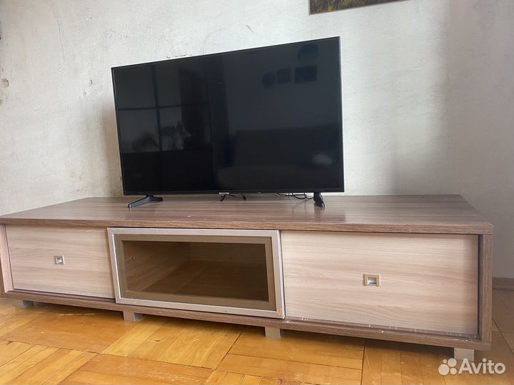 Тумба под телевизор