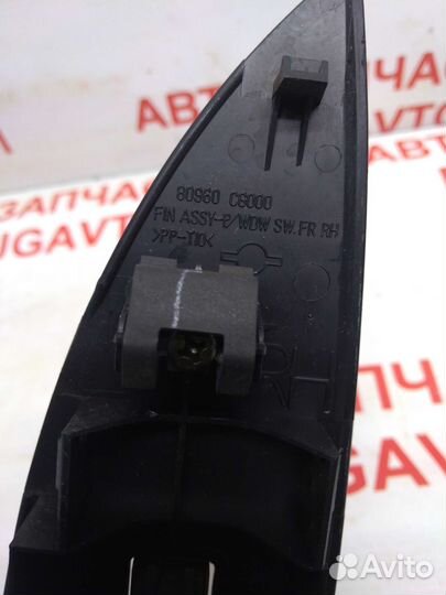 Кнопка стеклоподъемника передняя правая infiniti F