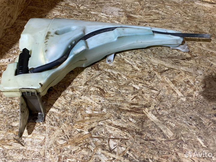 Бачок омывателя VW Touareg GP 02-10