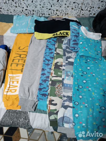 Пакетом детские вещи от 3 -4 лет