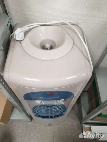 Кулер для воды