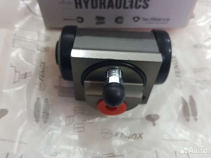 Renault Logan колесный тормозной цилиндр с абс