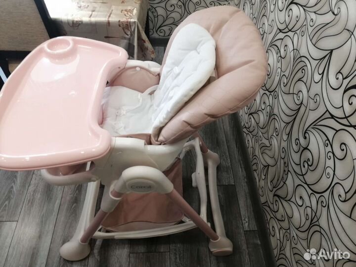 Стульчик для кормления фирмы 