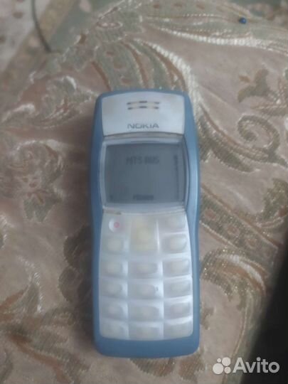 Телефон Nokia 1100