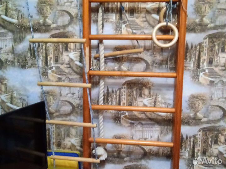 Шведская стенка для занятия спортом + коврик