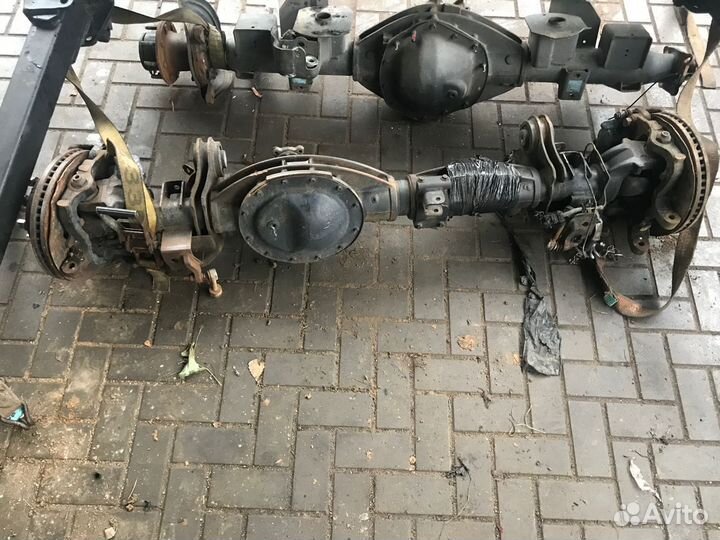 Мост передний