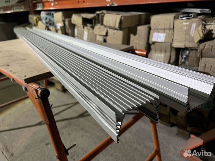 Световой профиль оптовый склад