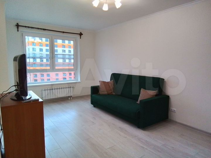 2-к. квартира, 60 м², 7/33 эт.