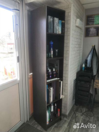 2 тележки-тумбы, тумбочка, стеллаж