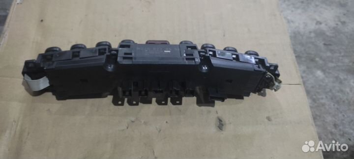 Блок кнопок центральной консоли Mercedes W220