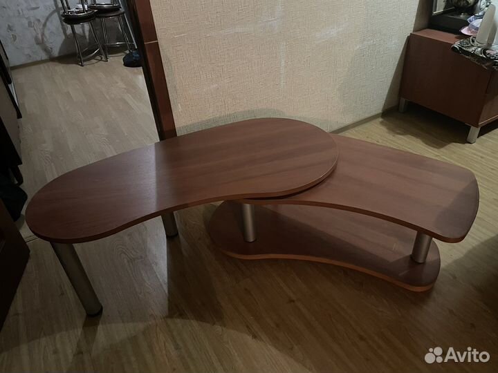 Журнальный стол