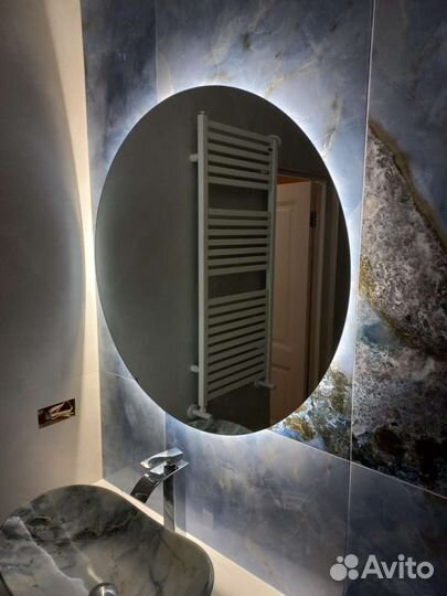 Круглое зеркало с подсветкой
