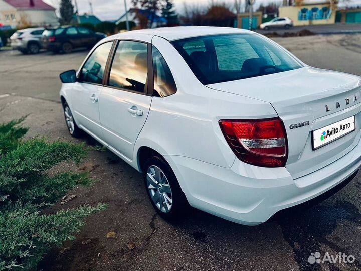 LADA Granta 1.6 МТ, 2023, 27 500 км