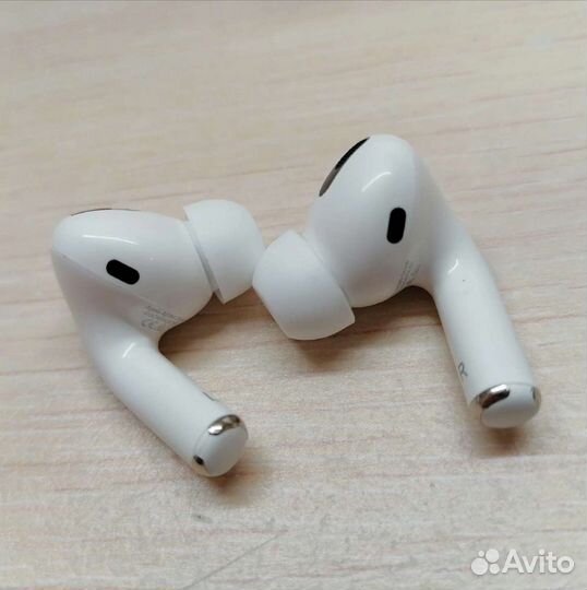 Наушники Airpods pro
