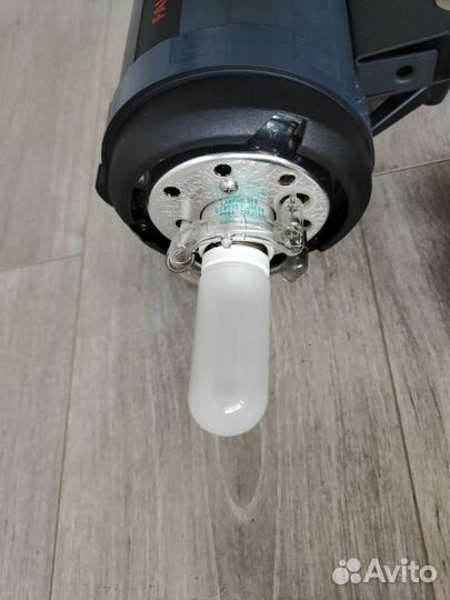 Вспышка студийная Falcon Eyes TE-300BW