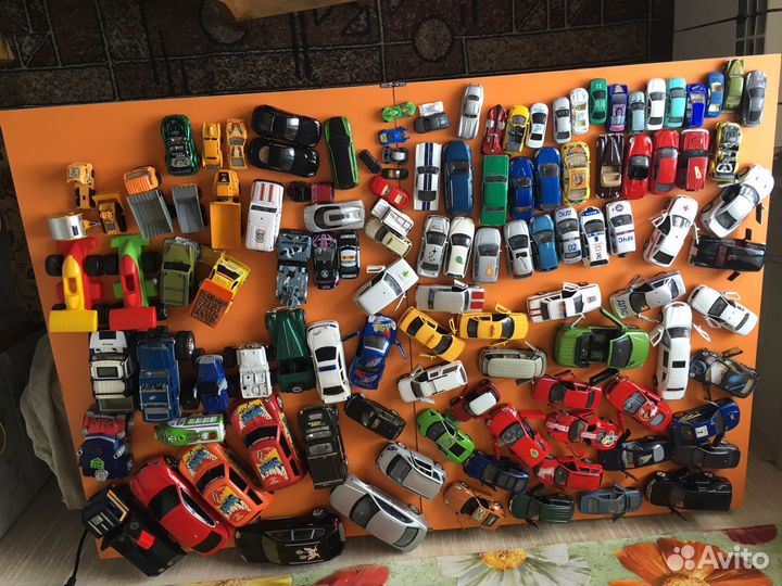 Машинки бу металл и пластик