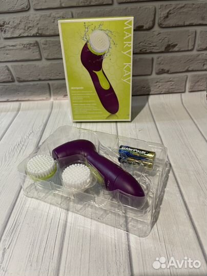 Щетка для лица Mary Kay