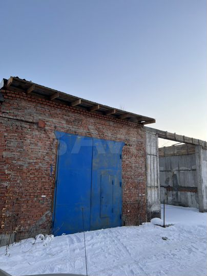 Гараж, > 30 м²