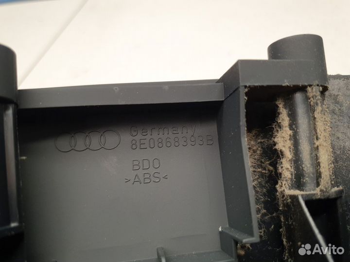 Накладка обшивки двери задней левой Audi A4 B7 200