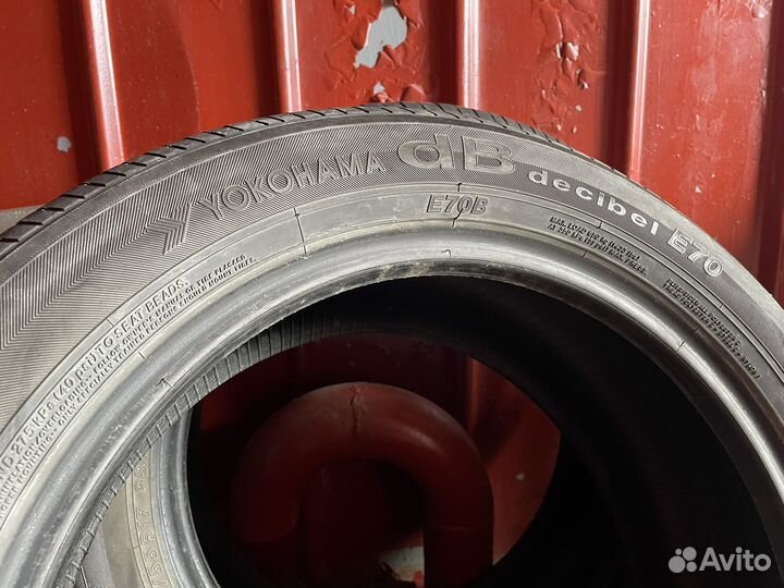 Yokohama dB Decibel E70 215/55 R17 93V